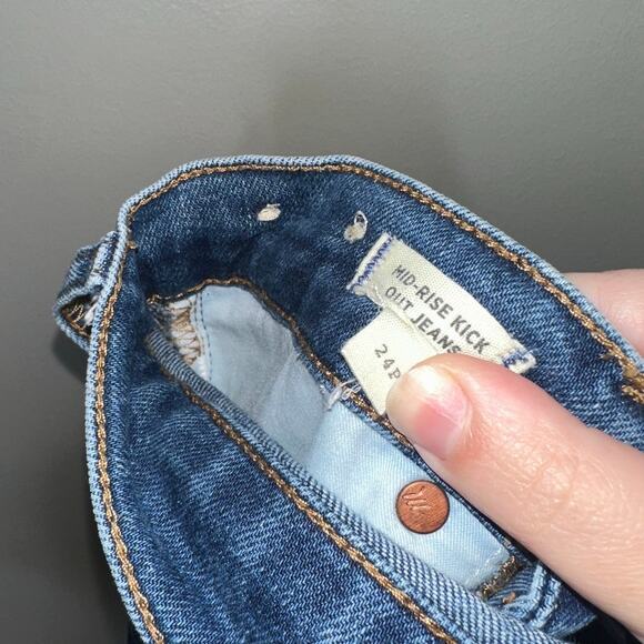 Madewell Mid Rise Kick Out Crop Jeans Frayed Hem Dark Wash Denim 24 Petite - Picture 4 of 7